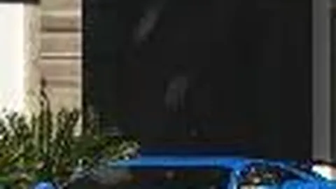 激情姆本扎：中超赛场，球迷欢呼助力，梦想刻印辉煌瞬间！