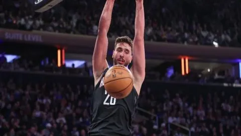 意杯即将开战！意甲官方海报预告：米兰德比，劳塔罗、普利西奇领衔亮相